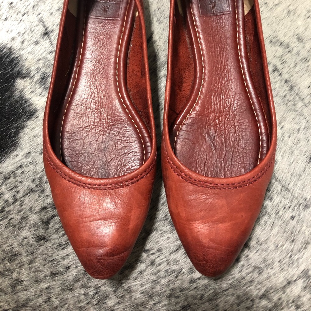 Frye Regina red flats